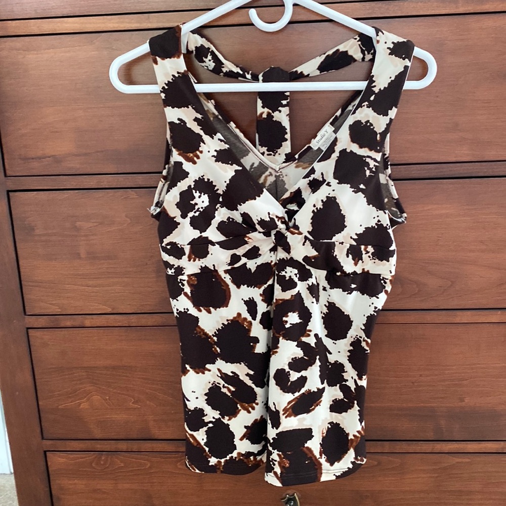 Women’s Sleeveless Top